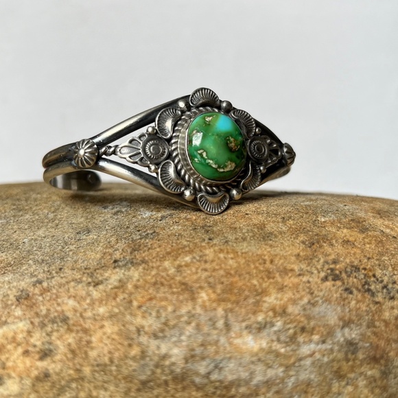 Navajo Sterling Silver Sonoran Gold Turquoise Bracelet Cuff by Robert Shakey - Picture 6 of 11